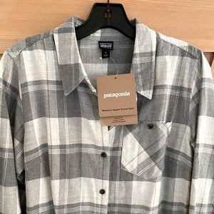 Patagonia Womens Aspen Tunic. Grey plaid. Size Small. NWT.
